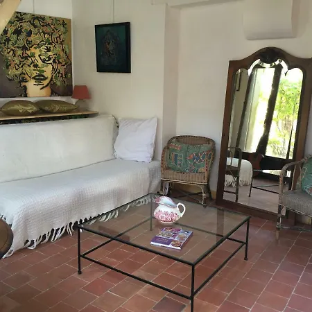 게스트하우스 Maison De Caractere En Centre Ville Château-du-Loir